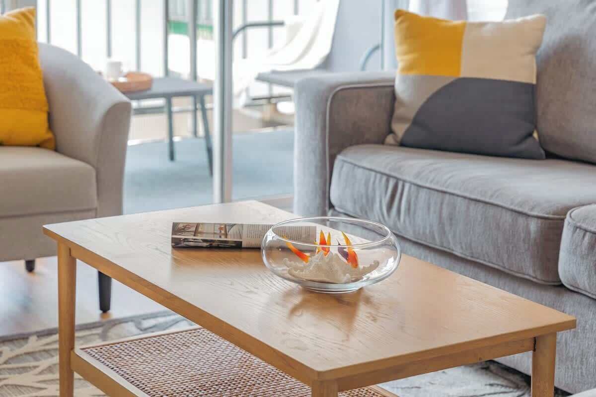 Beachside 2br Condo W/ Lanais & Free Parking - Honolulu