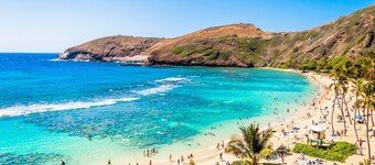 2BR/2BA Close to Waikiki Beach with Free Parking!