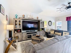 Smart TV, DVD player, offices - Sunset Sanctuary (Davenport)