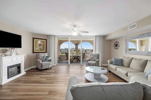 Living area - 2BR Coastal Water Way Escape (North Myrtle Beach)