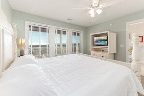 5 bedrooms, free WiFi, bed sheets