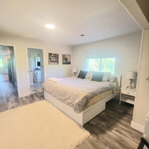 2 chambres, fer et planche à repasser, Wi-Fi gratuit, draps fournis