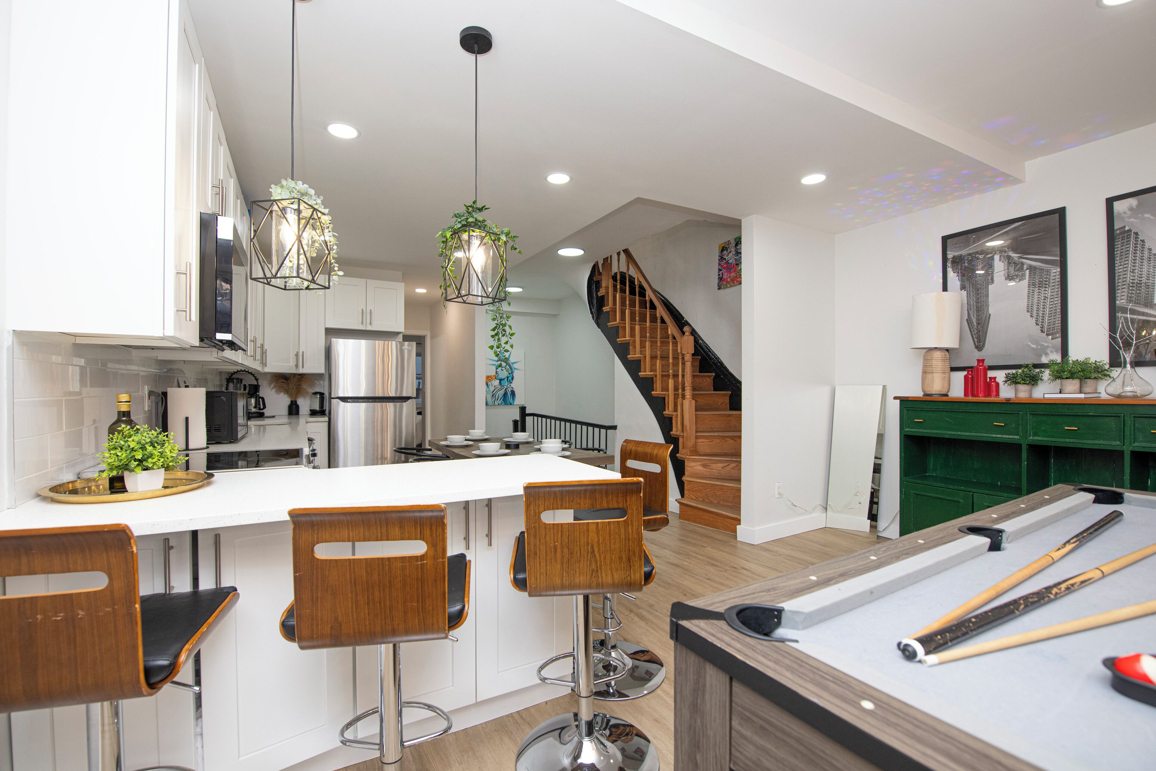 Stylish Duplex Oasis: 4BR/3BA with Expansive Terrace in Midtown Manhattan