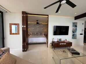 1 camera, Wi-Fi, lenzuola