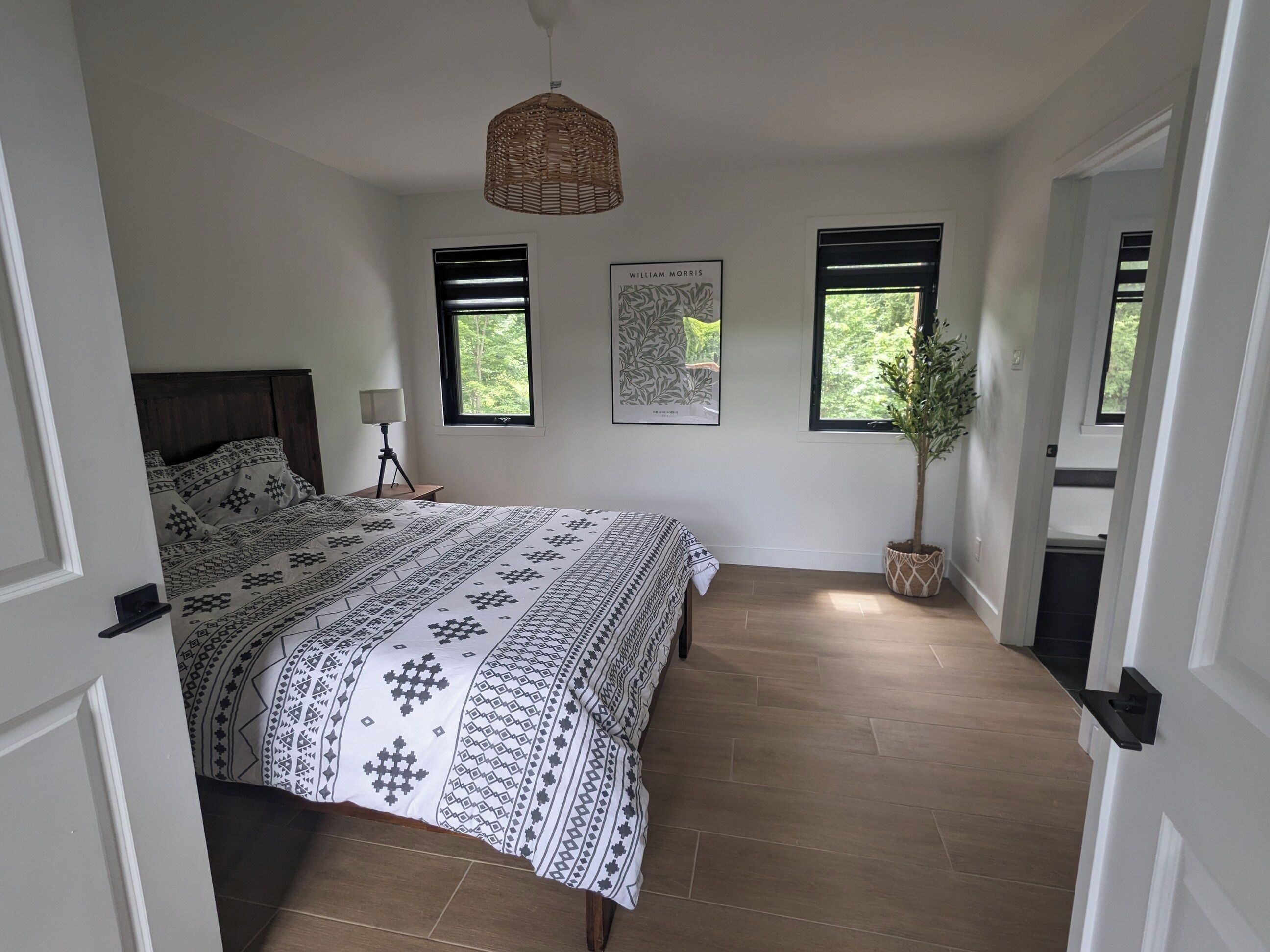 3 chambres, accès au Wi-Fi (inclus), literie fournie