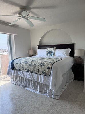 1 間睡房、書桌、熨斗/熨衫板、Wi-Fi