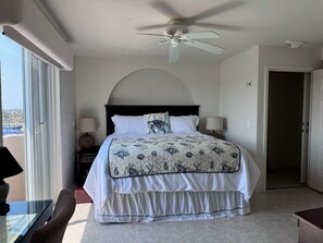 1 quarto, escrivaninha, ferros/tábuas de passar roupa, Wi-Fi