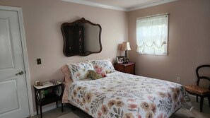 2 soverom, strykejern/-brett, wi-fi (inkludert) og sengetøy