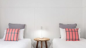 2 bedrooms, iron/ironing board, travel cot, free WiFi