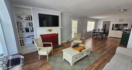 Spacious Decorated Apartment: Your Perfect Stylish Living Space