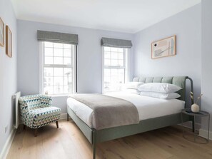 3 bedrooms, iron/ironing board, WiFi, bed sheets - West End, Drury Lane, Modern 3 Bedroom Apt (London)