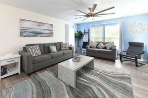 TV - Green Fairways Retreat Condo (Myrtle Beach)