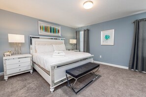 6 slaapkamers, een strijkplank/strijkijzer, gratis wifi, beddengoed