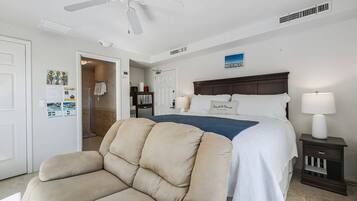 In-room safe, desk, iron/ironing board, WiFi