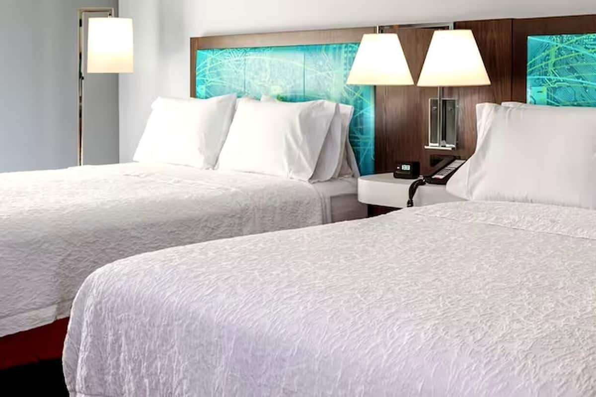 In-room safe, iron/ironing board