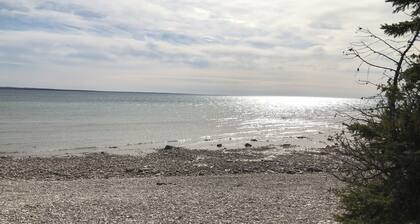 Octagon Beach House
Enjoy a tranquil getaway w/private beach on Lake Michigan