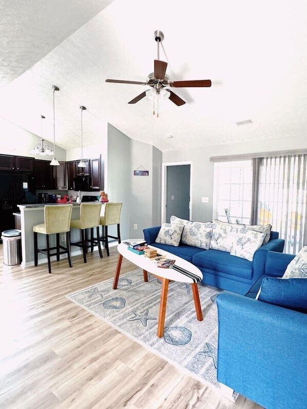 Televisión, mesa de ping pong