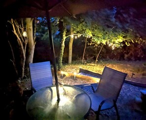 Property grounds - Cosy and secluded brook-side lodge (Sleaford)