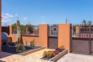 Villa (3 Bedrooms) | Außenbereich