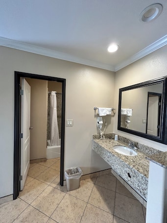 Family Single Room, Non Smoking. HYLAND MOTEL