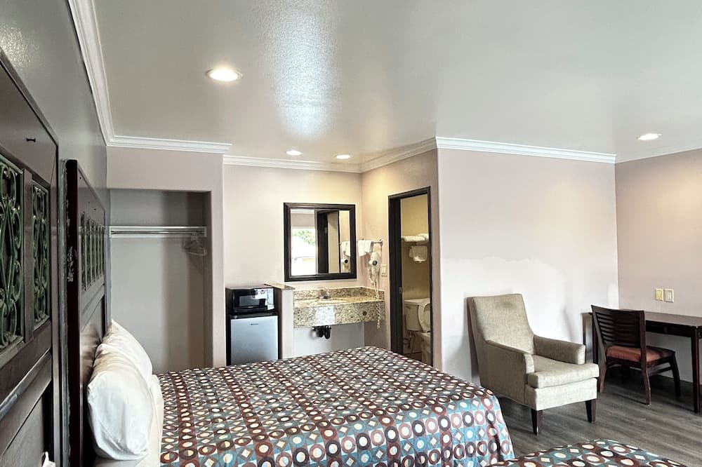 HYLAND MOTEL
