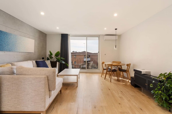 A Light Filled Contemporary Design Apartment - Randwick