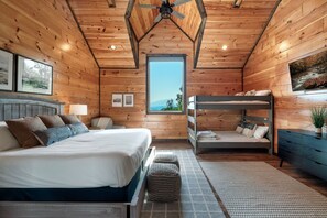 3 Schlafzimmer, BĂŒgeleisen/BĂŒgelbrett, Reisekinderbett, kostenloses WLAN