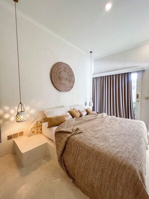 Design Villa, Patio, Pool View | 3 bedrooms, individually decorated, individually furnished, desk