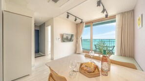 Basic-Zimmer, 1 Schlafzimmer (Room301 Indian Red(oceanview)) | 1 Schlafzimmer, kostenloses WLAN