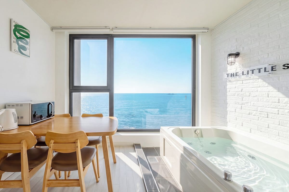 Basic Room, 1 Bedroom (Room402 Cream white(spa/oceanview)) | 1 bedroom, free WiFi