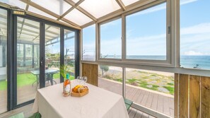 Basic Room, 1 Bedroom (Room101 Sunflower(oceanview)) | 1 bedroom, free WiFi