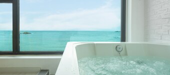 Goseong Littlesquare Oceanview Pension