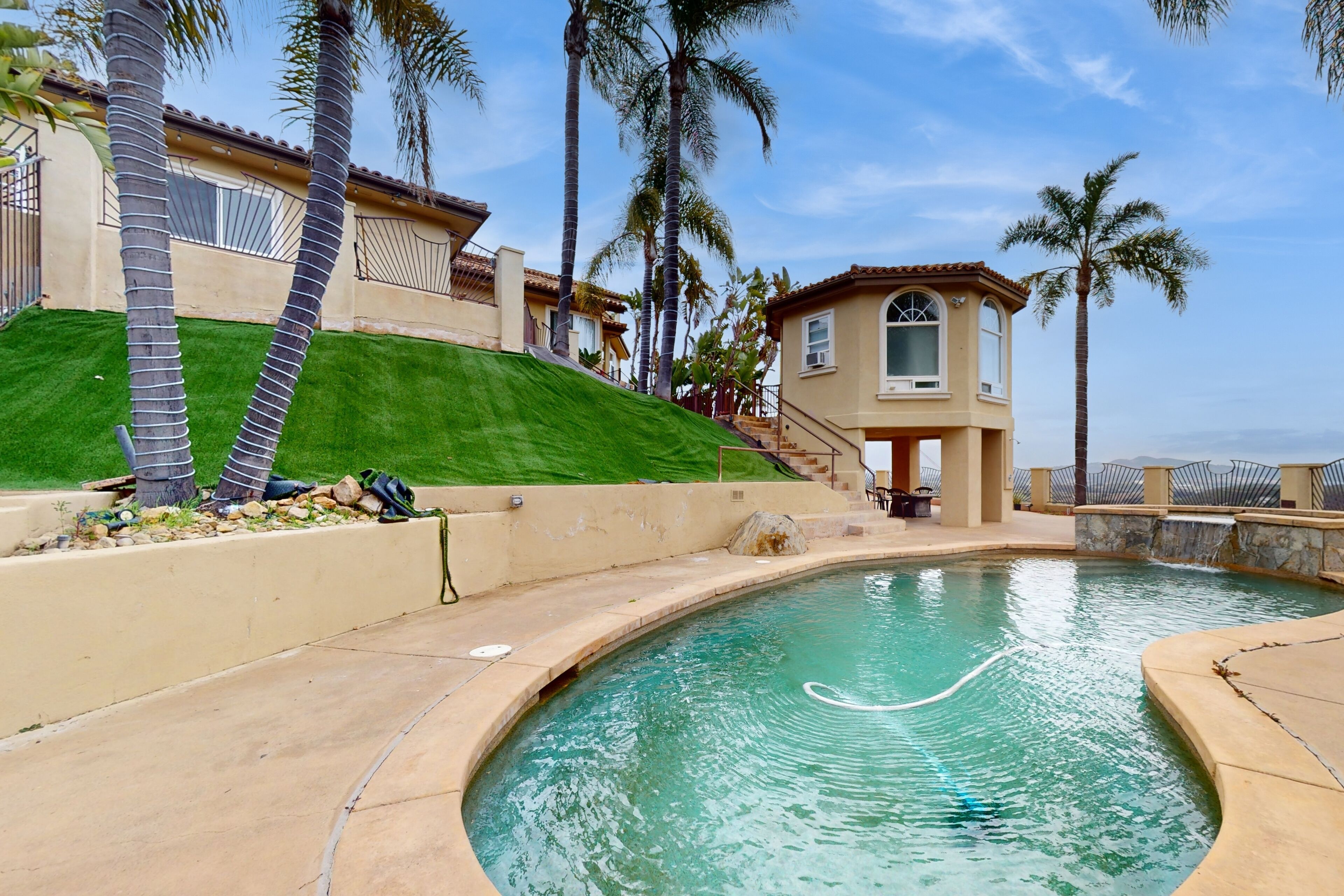 Luxury villa with five bedrooms & five bathrooms, heated pool, mountain views