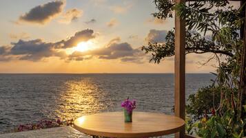 Villa with Private Pool | 1 bedroom, premium bedding, minibar, in-room safe