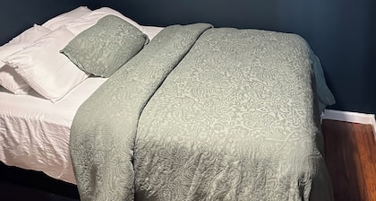 Fidelia Beryl Room