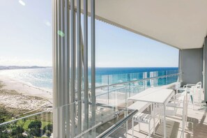 Deluxe Apartment, 2 Bedrooms, Ocean View | View from room