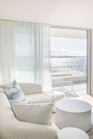 Apartment, 2 Bedrooms, Ocean View, Corner | Living area | Flat-screen TV - Kirra Point Holiday Apartments (Coolangatta)