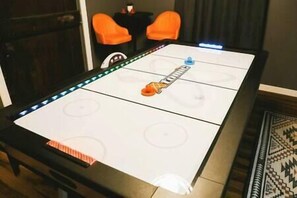 Spielezimmer