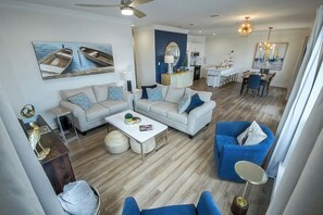 Smart TV - It's About River Time, a 3BR/3BA house on False River, fenced yard & large pier! (Jarreau)