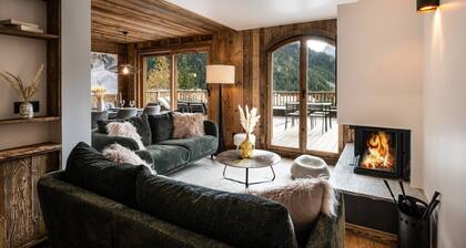 N°2: Beautiful 10 people apartment with sauna et south facing terraces