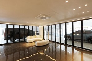 Lobby sitting area - Browndot Airport New Town (Incheon)