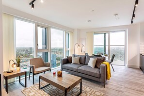 Exterior - Icon Tower Flat II (London)