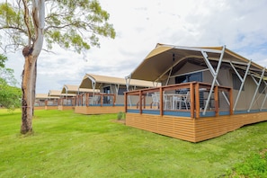 Glamping Tent | Terrace/patio