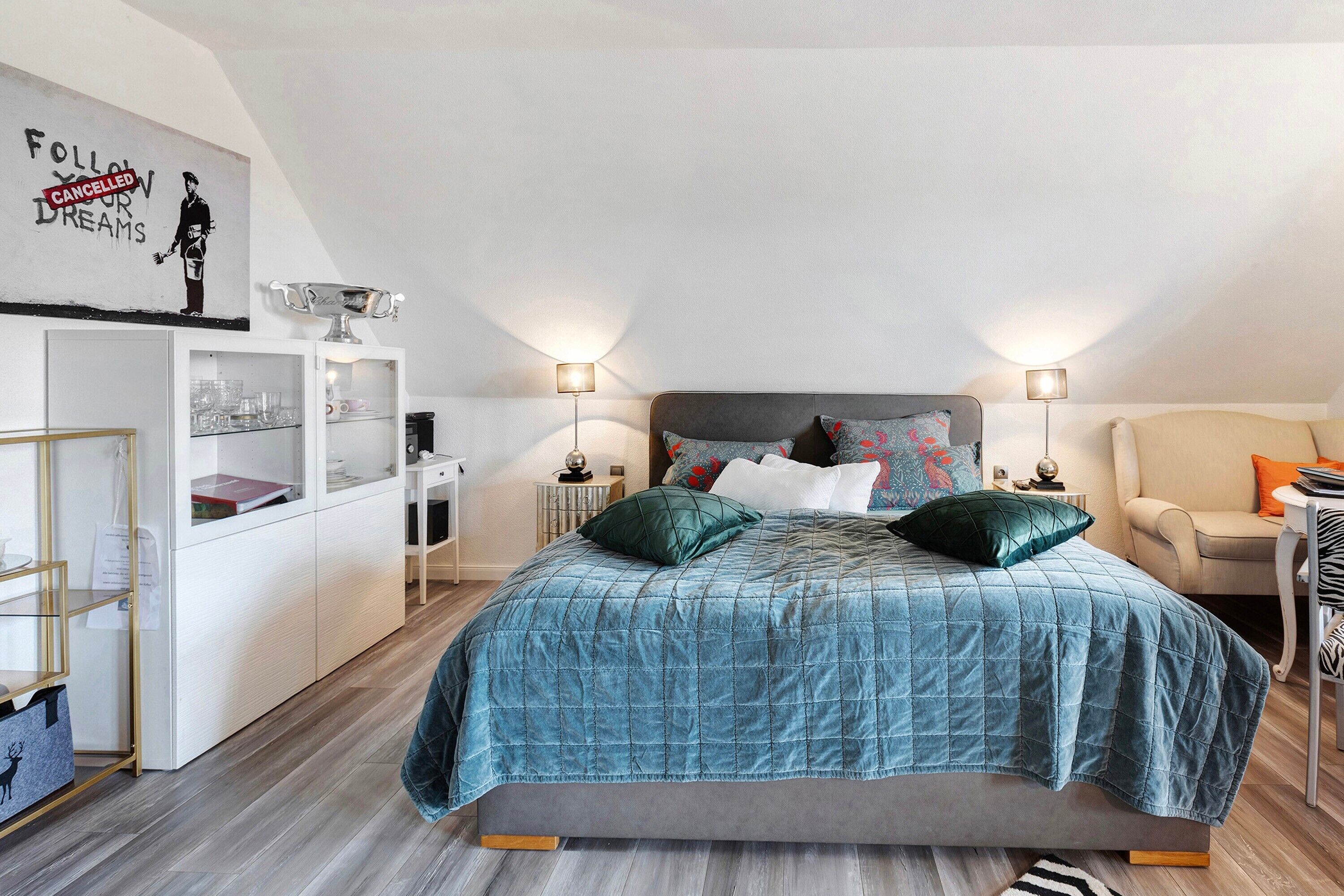 1 chambre, fer et planche à repasser, Wi-Fi gratuit, draps fournis