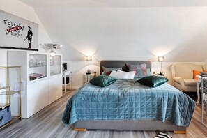 1 bedroom, iron/ironing board, free WiFi, bed sheets