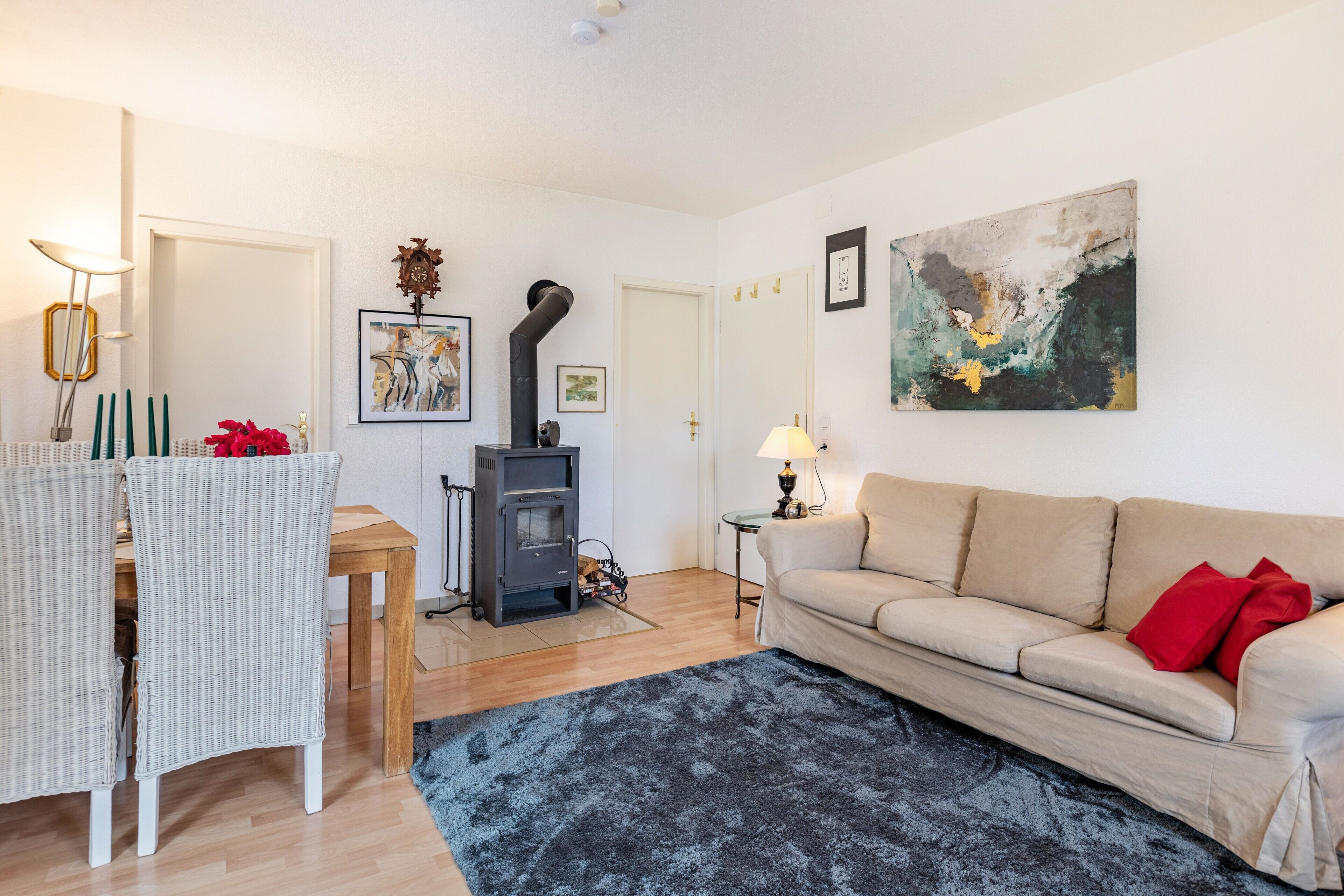 Fernseher, Kamin, DVD-Player, Stereoanlage