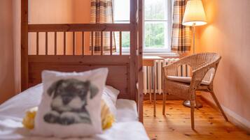 2 bedrooms, free WiFi, bed sheets, wheelchair access