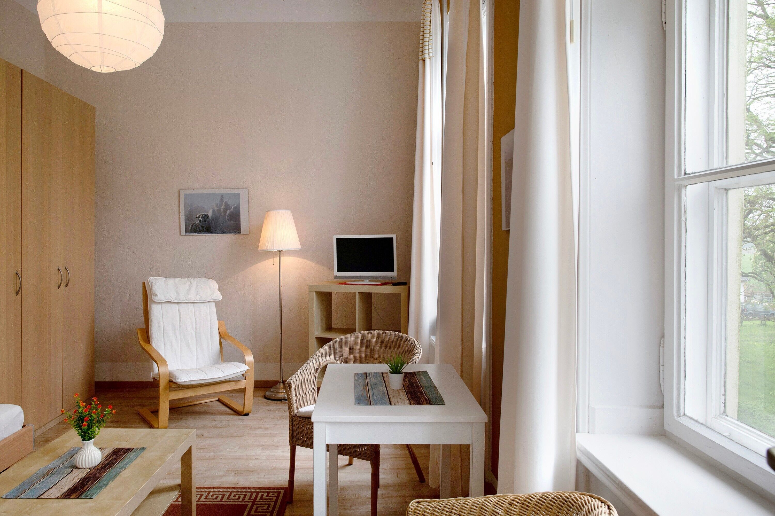 TV, tavolo da ping pong