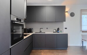 Fridge, microwave, oven, dishwasher - Beautiful home in Visnjan (Visnjan)