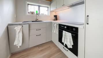 Réfrigérateur, four, plaque de cuisson, lave-vaisselle